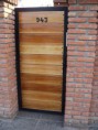 /album/galeria-de-imagenes/puerta-con-madera-jpg/